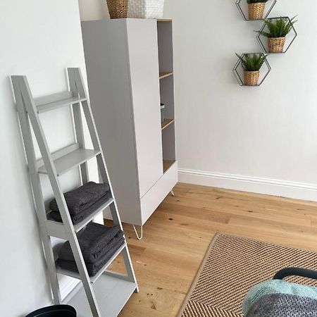 Lovely 1 Bed Flat *Free Parking* Hoe/Barbican Плимът Екстериор снимка