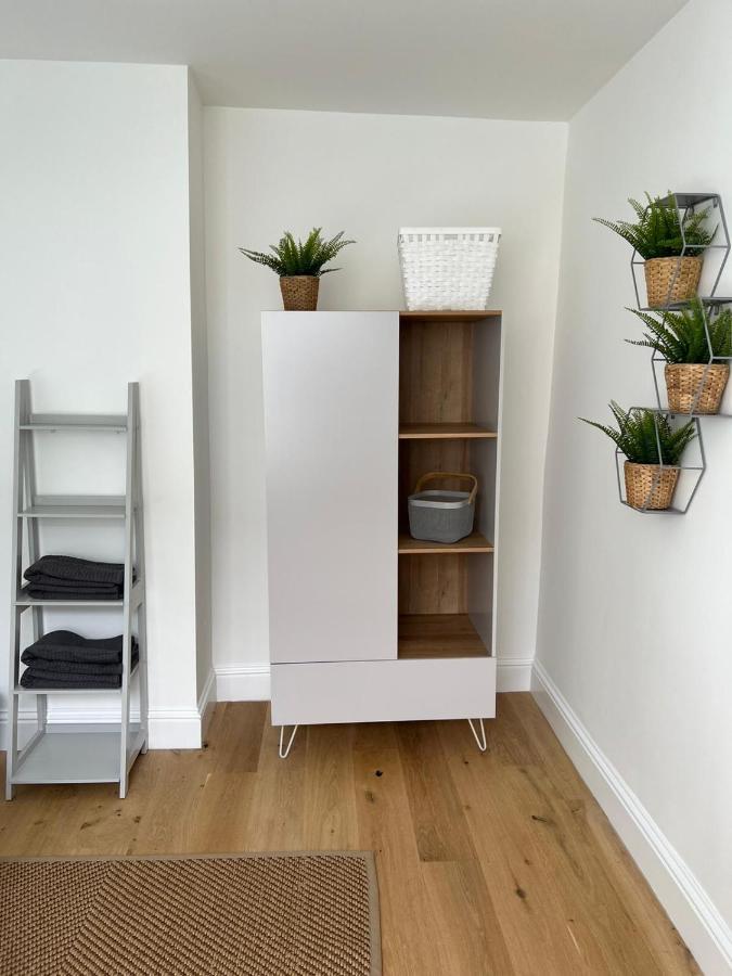 Lovely 1 Bed Flat *Free Parking* Hoe/Barbican Плимът Екстериор снимка